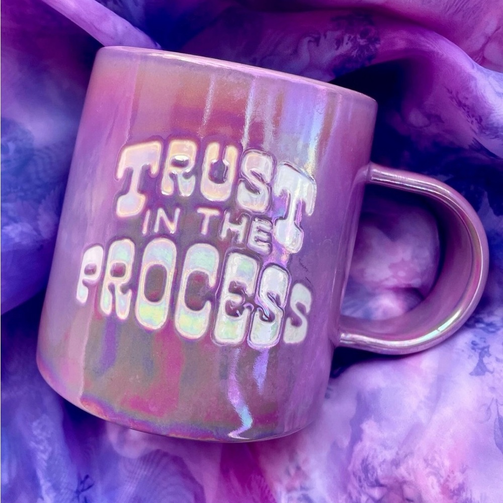 Iridescent Pink 'Trust in the Process' Mug